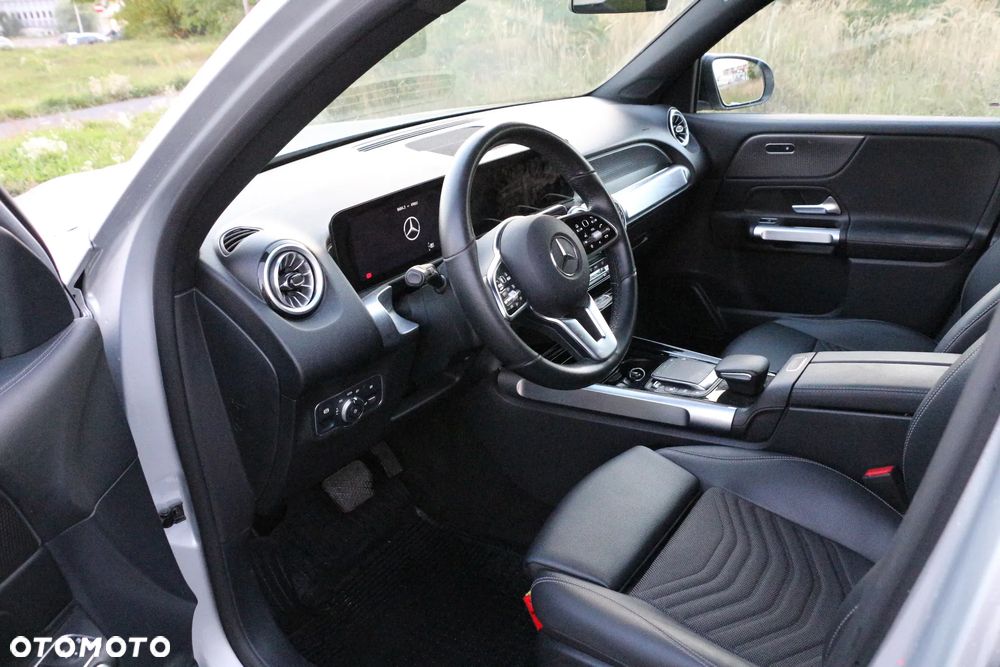 Mercedes-Benz GLB - 8