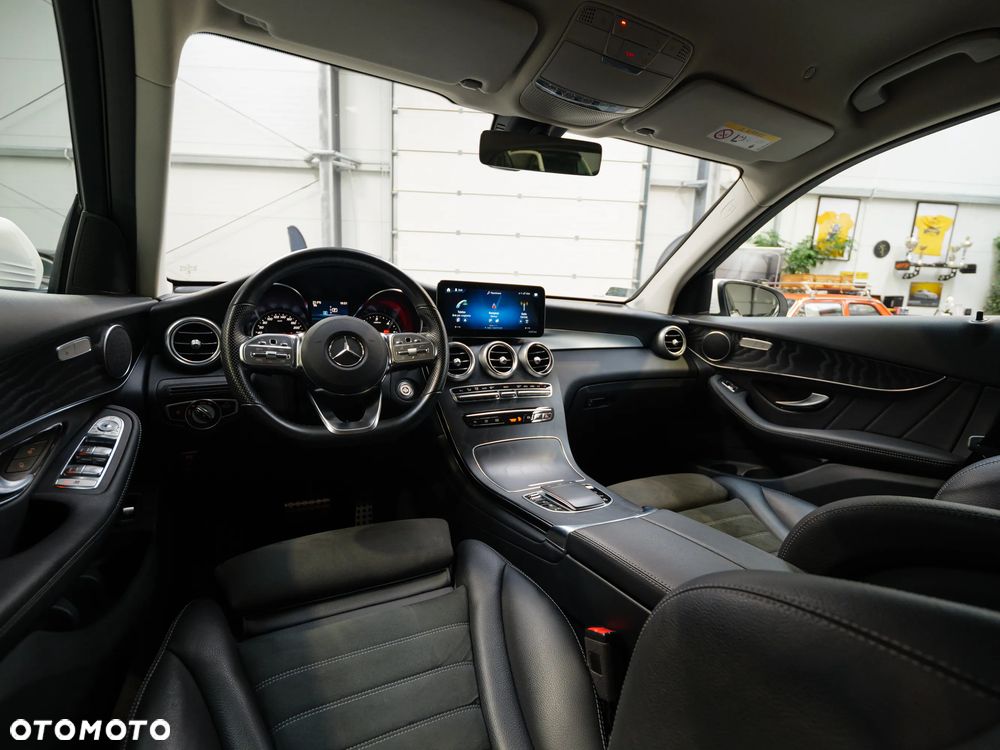 Mercedes-Benz GLC 200 d 4Matic 9G-TRONIC AMG Line - 16