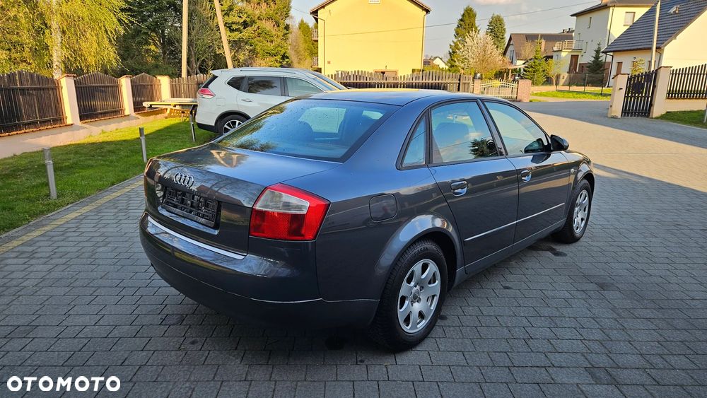 Audi A4 Limousine 2 - 6