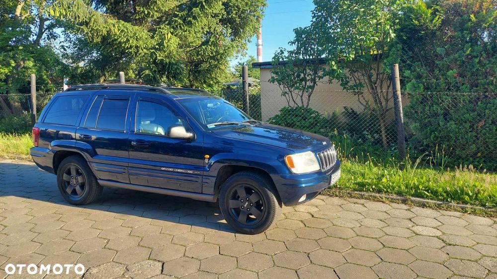 Jeep Grand Cherokee - 1