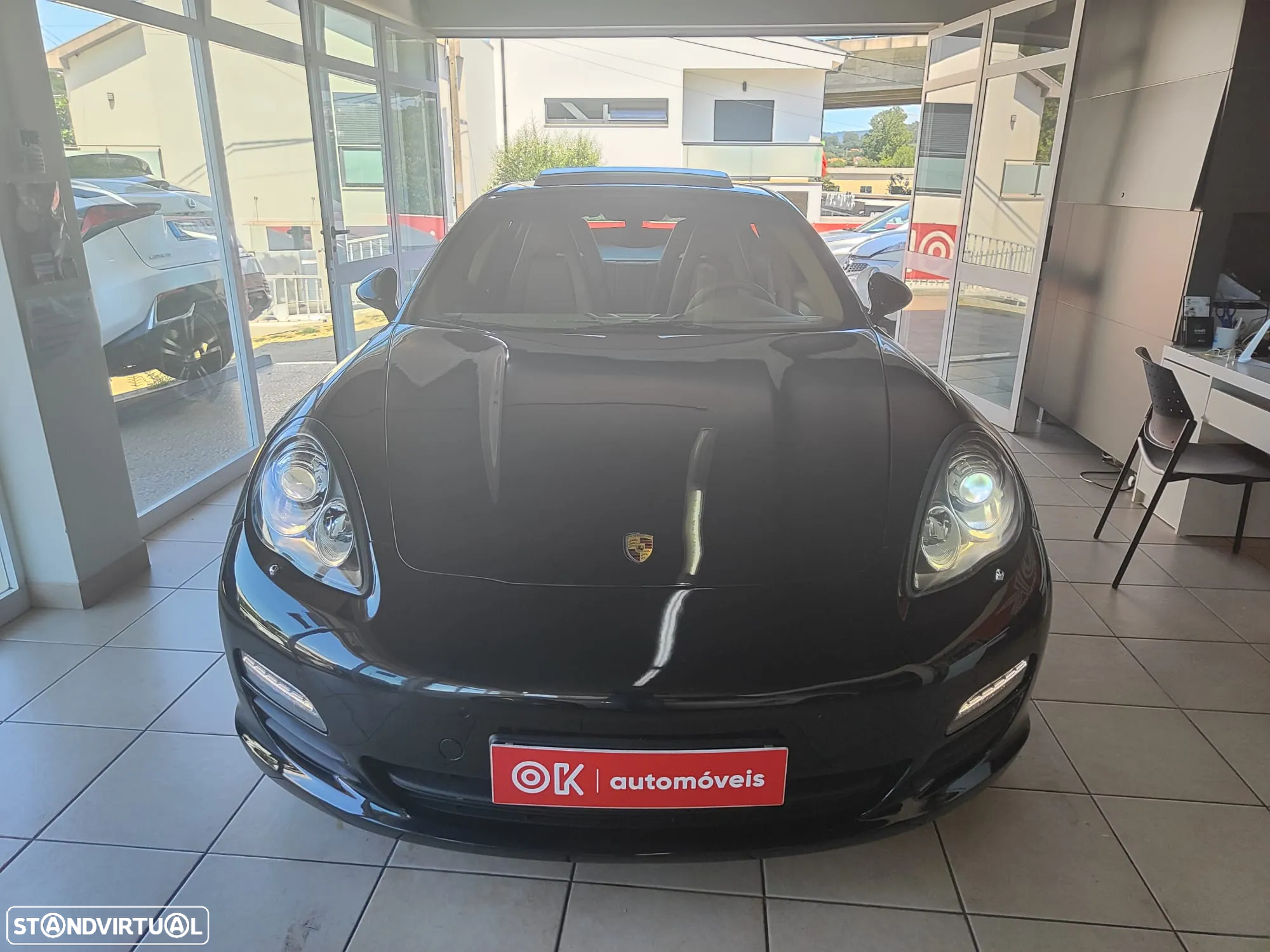 Porsche Panamera Platinum Edition - 4