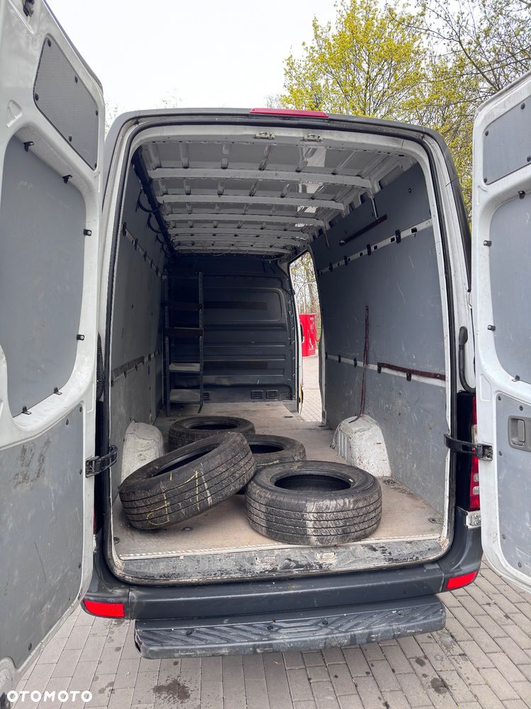 Mercedes-Benz Sprinter - 6