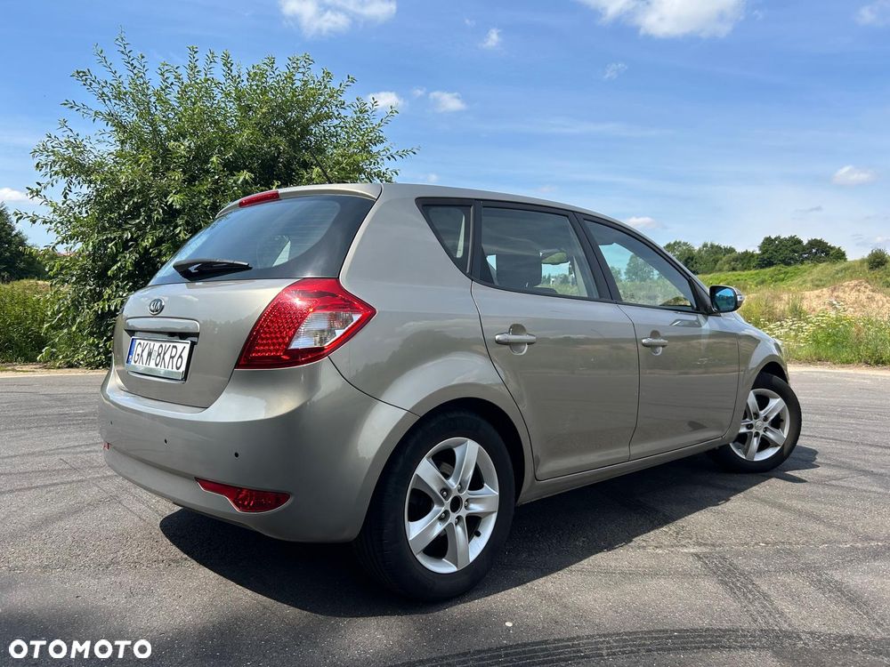 Kia Ceed 1.4 Comfort - 4