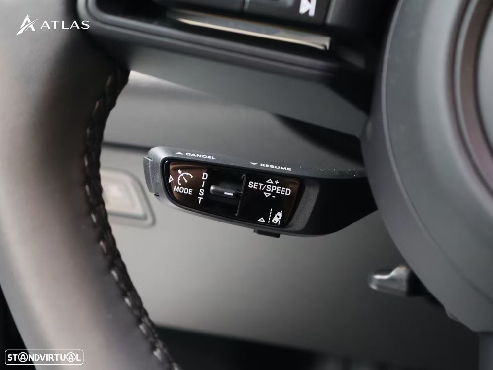 Porsche Macan Electric 4 - 27
