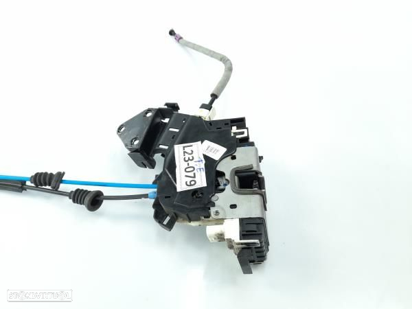 Fecho Porta Tras Esq Mercedes-Benz C-Class (W204) - 2