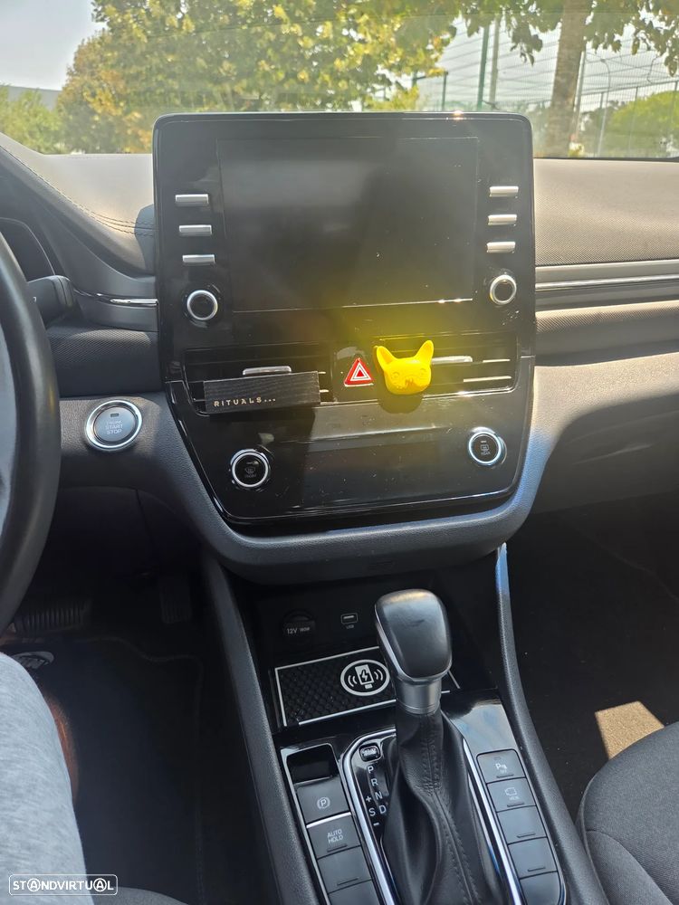 Hyundai Ioniq 1.6 GDI HEV - 17