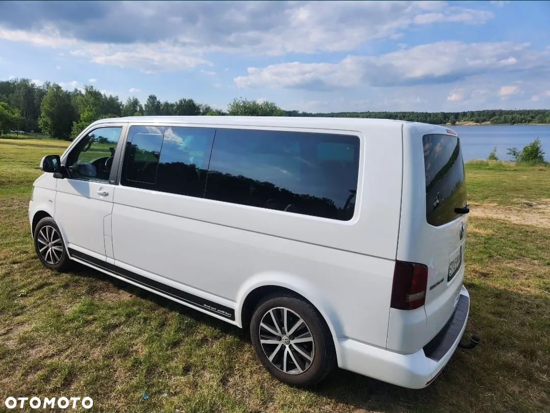 Volkswagen Multivan - 2