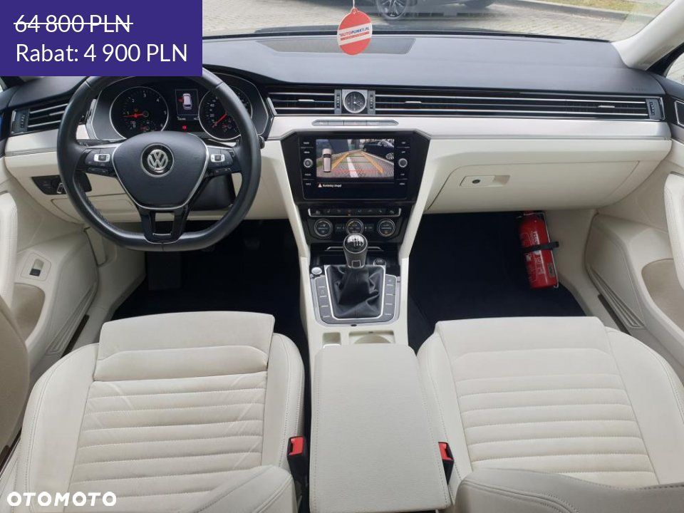 Volkswagen Passat - 10