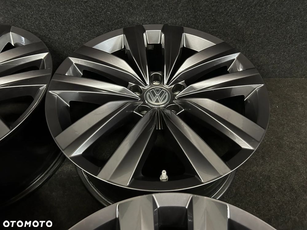 Alufelgi VW Arteon R-Line, Passat B8, B7, Tiguan, Sharan 18 cali 5x112 4szt. Ładne z czujnikami! - 11