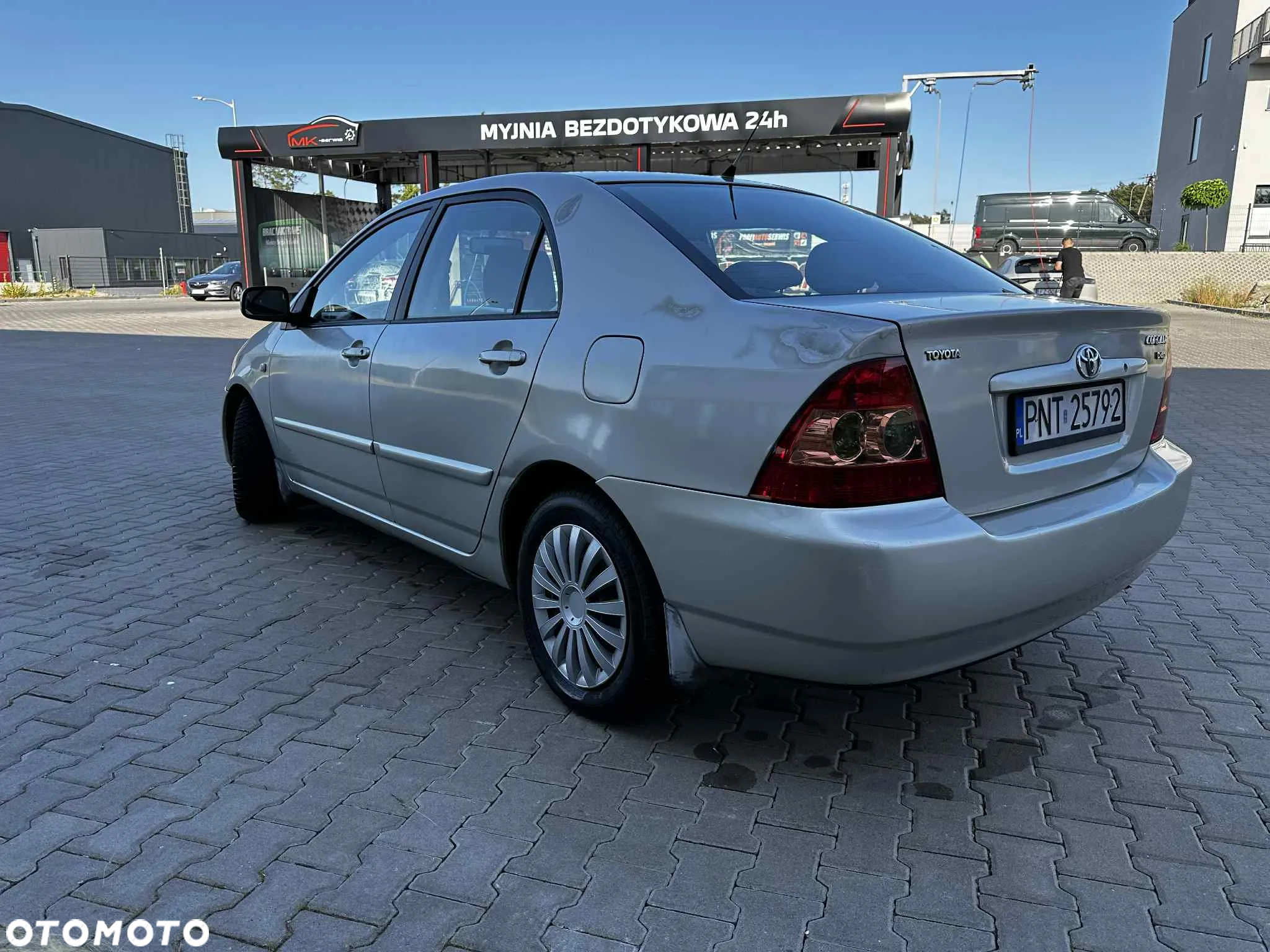 Toyota Corolla - 3