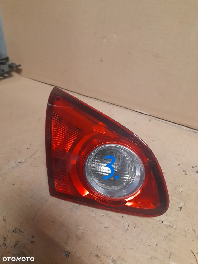nissan qashqai 06-10 lewa tylna tył lewy lampa klapy bagażnika - 2
