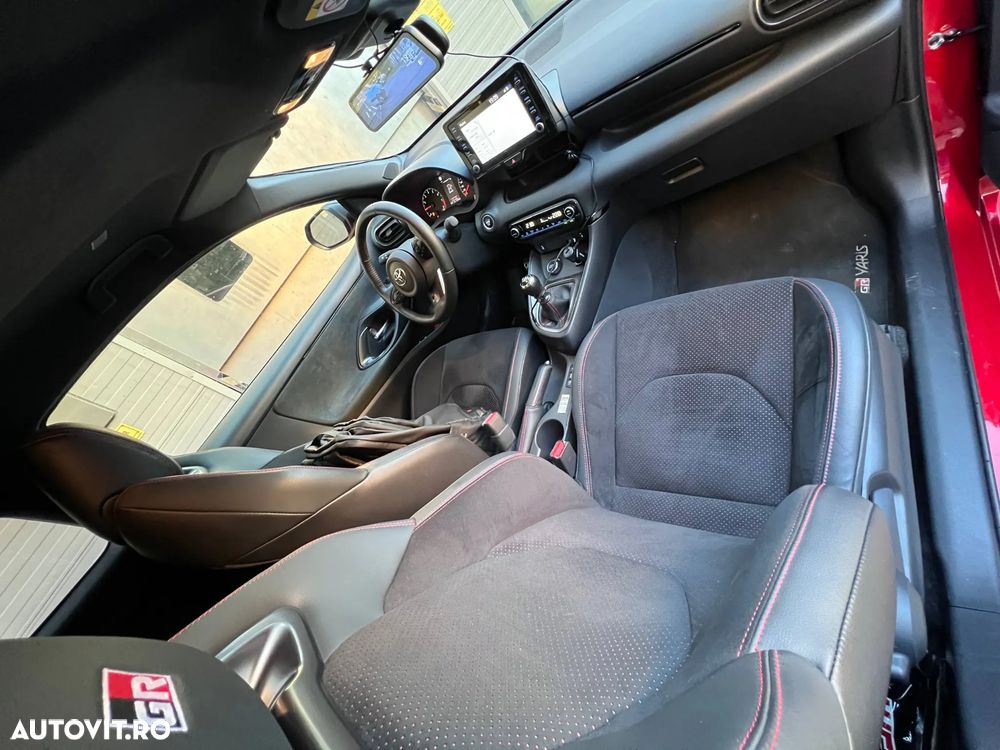 Toyota Yaris - 6