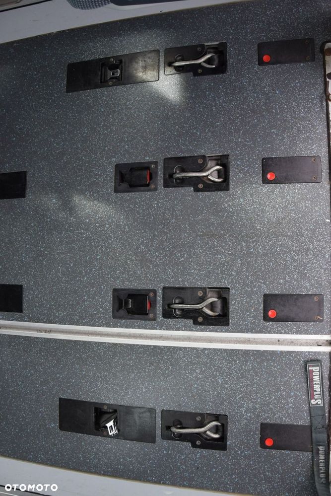 Mercedes-Benz Sprinter - 30