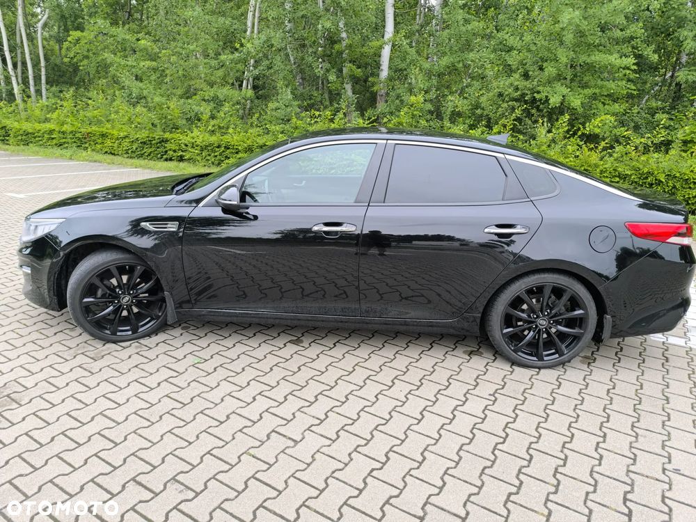Kia Optima 2.0 L - 6