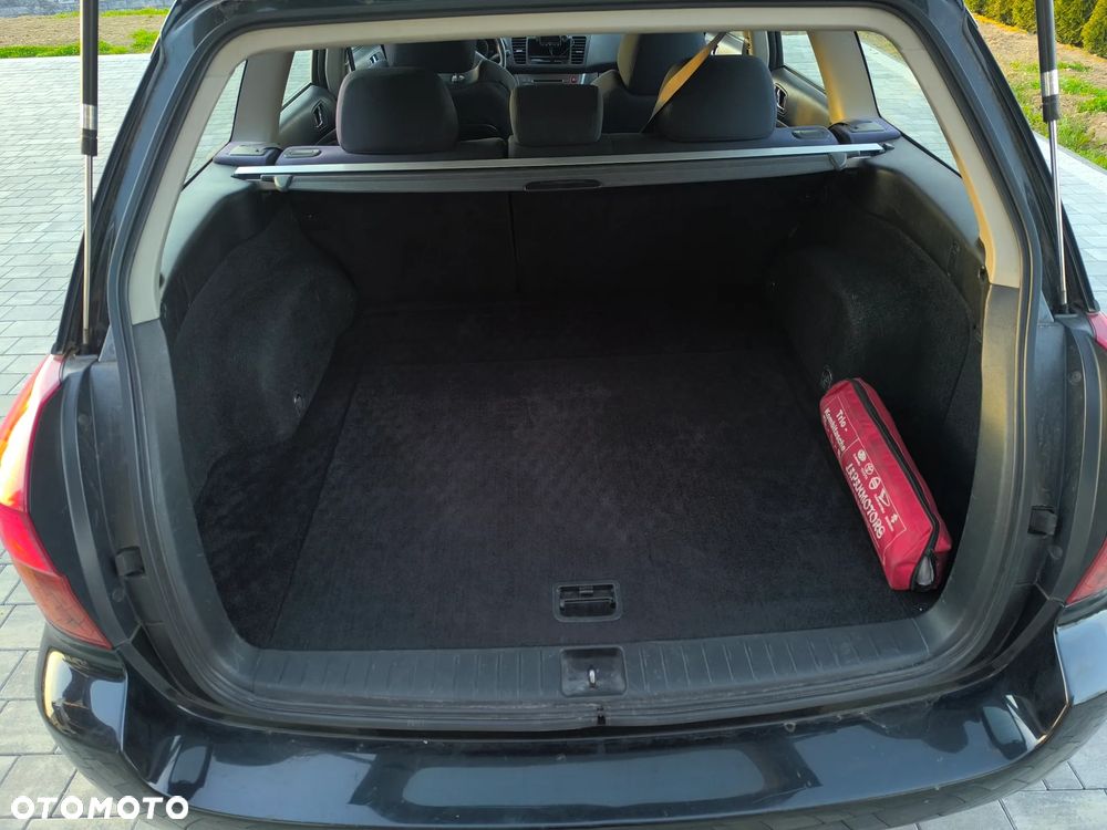 Subaru Legacy - 8