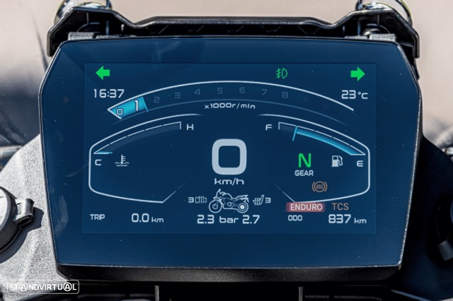 Voge 900DSX - 11