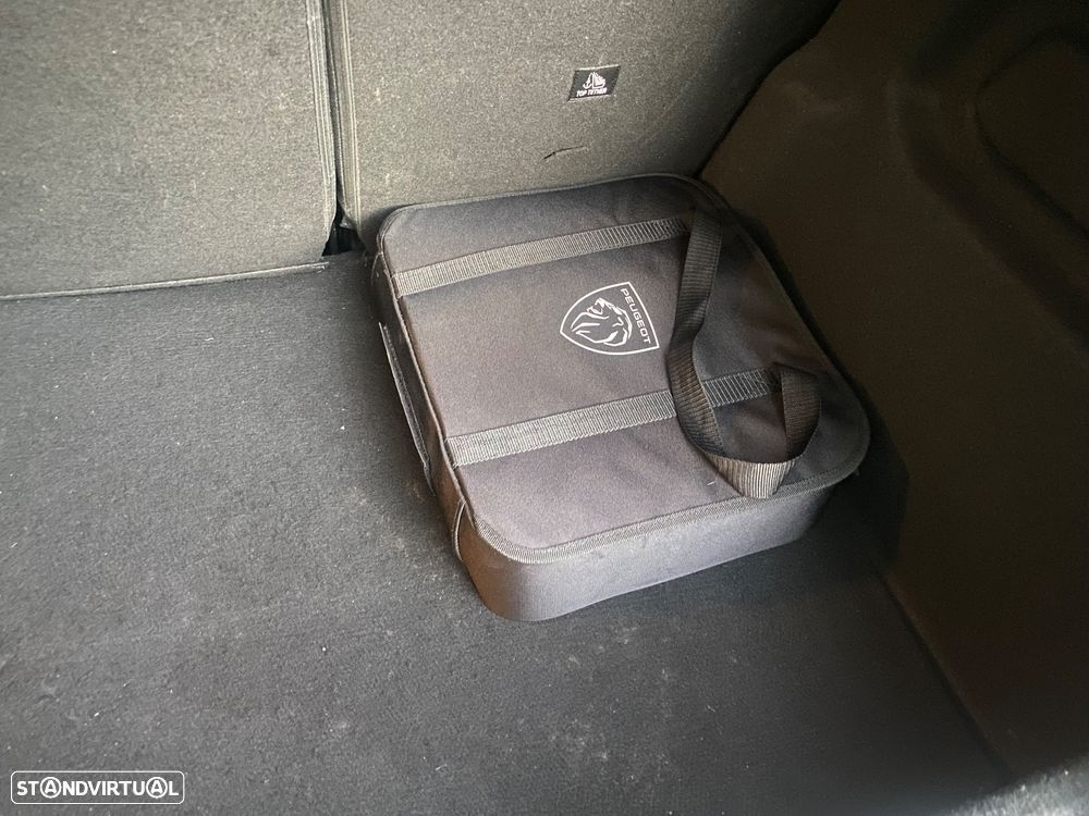 Peugeot 208 Elektromotor 136 Business - 14