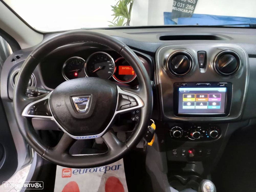 Dacia Sandero 0.9 TCe Stepway - 12