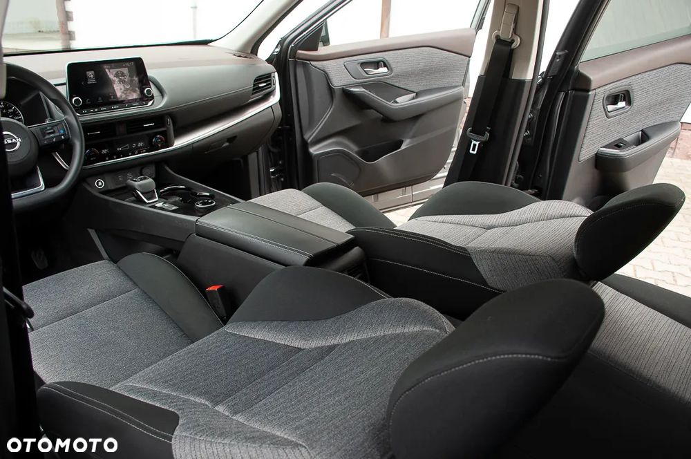 Nissan Rogue - 27