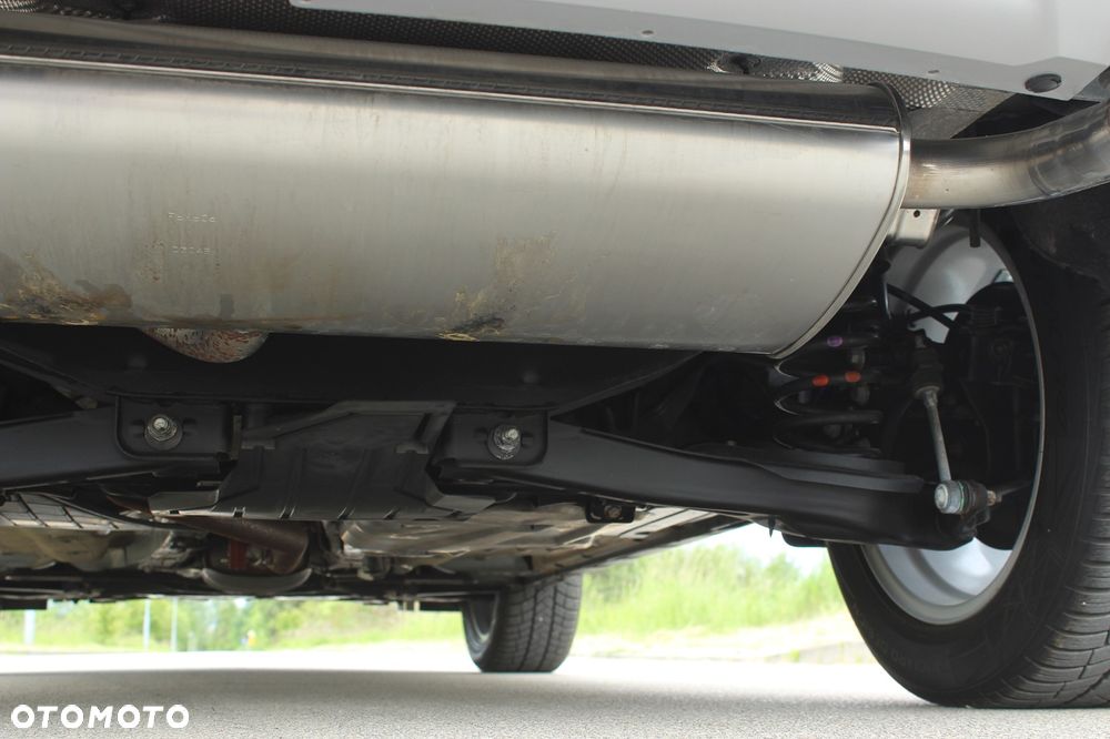 Ford Kuga 2.0 TDCi 2x4 Champions Edition - 38