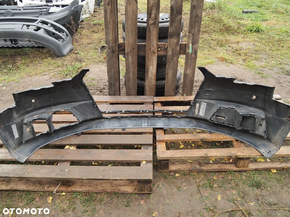 Zderzak przód przedni Audi A4 B9 - 12