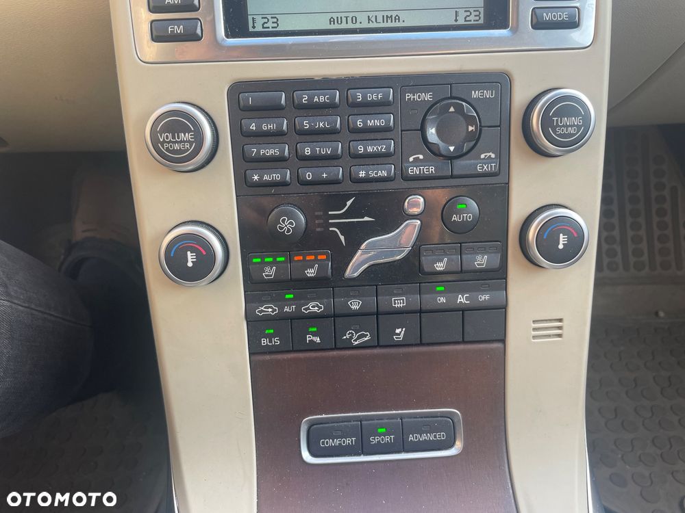 Volvo XC 70 T6 AWD Summum - 10