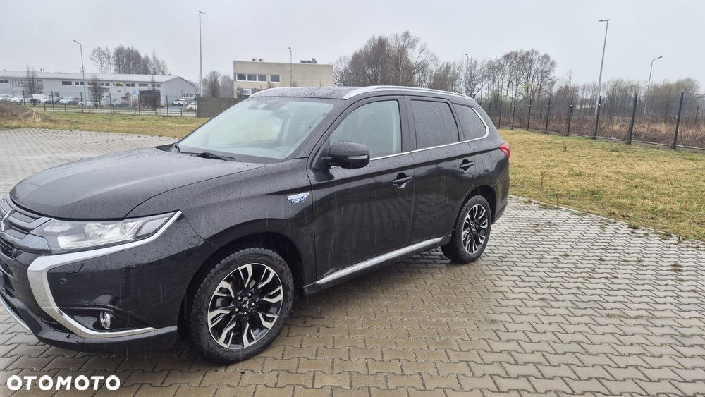 Mitsubishi Outlander 2.0 4WD Plus - 3