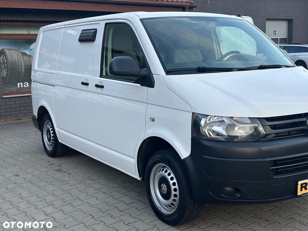 Volkswagen Transporter - 2