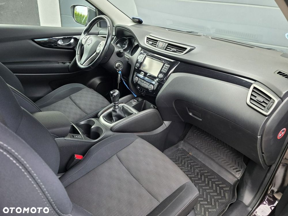 Nissan Qashqai - 23