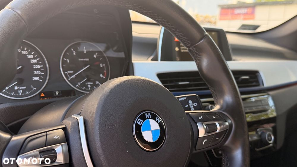 BMW X1 xDrive18d - 12