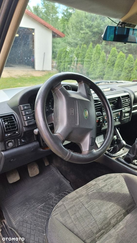 Land Rover Discovery - 5