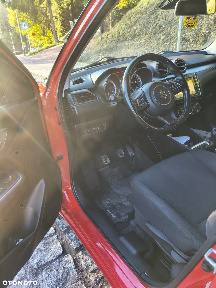 Suzuki Swift - 4
