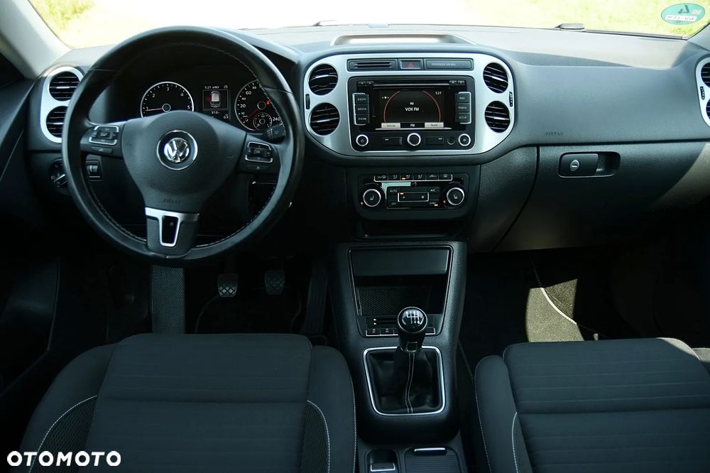 Volkswagen Tiguan 2.0 TDI DPF BlueMotion Technology Cup Sport & Style - 26
