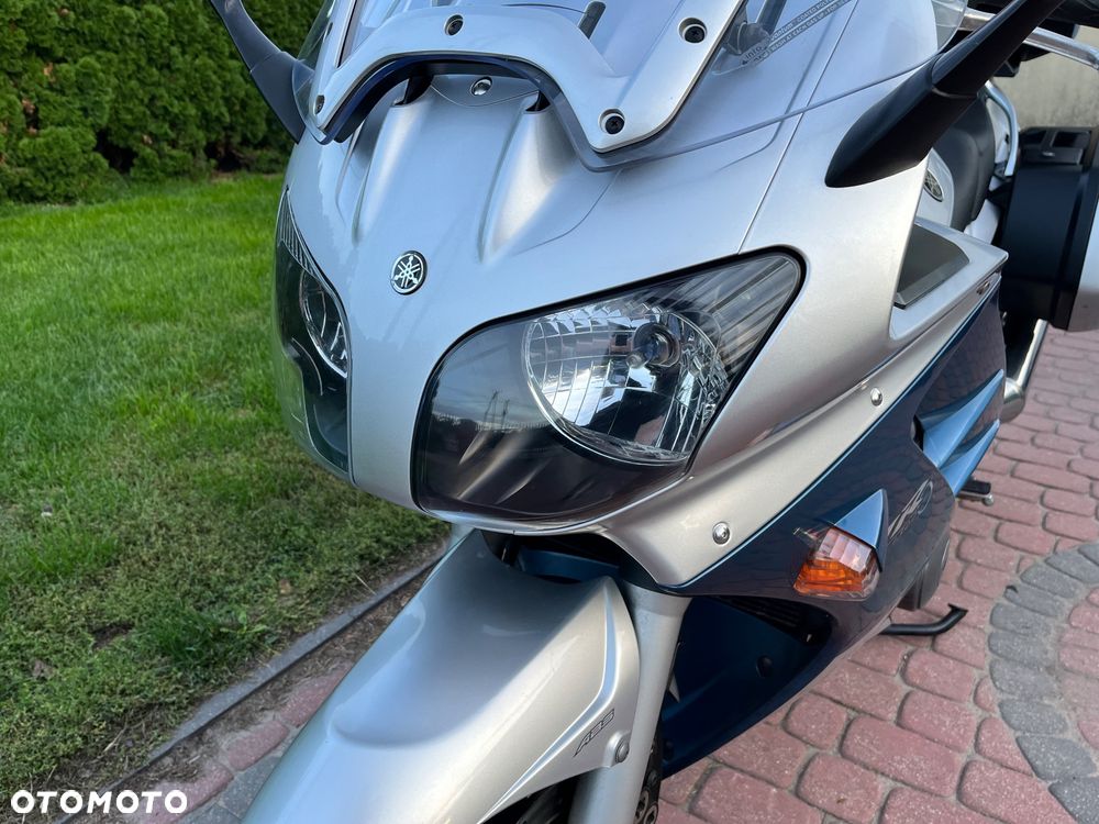 Yamaha FJR - 33