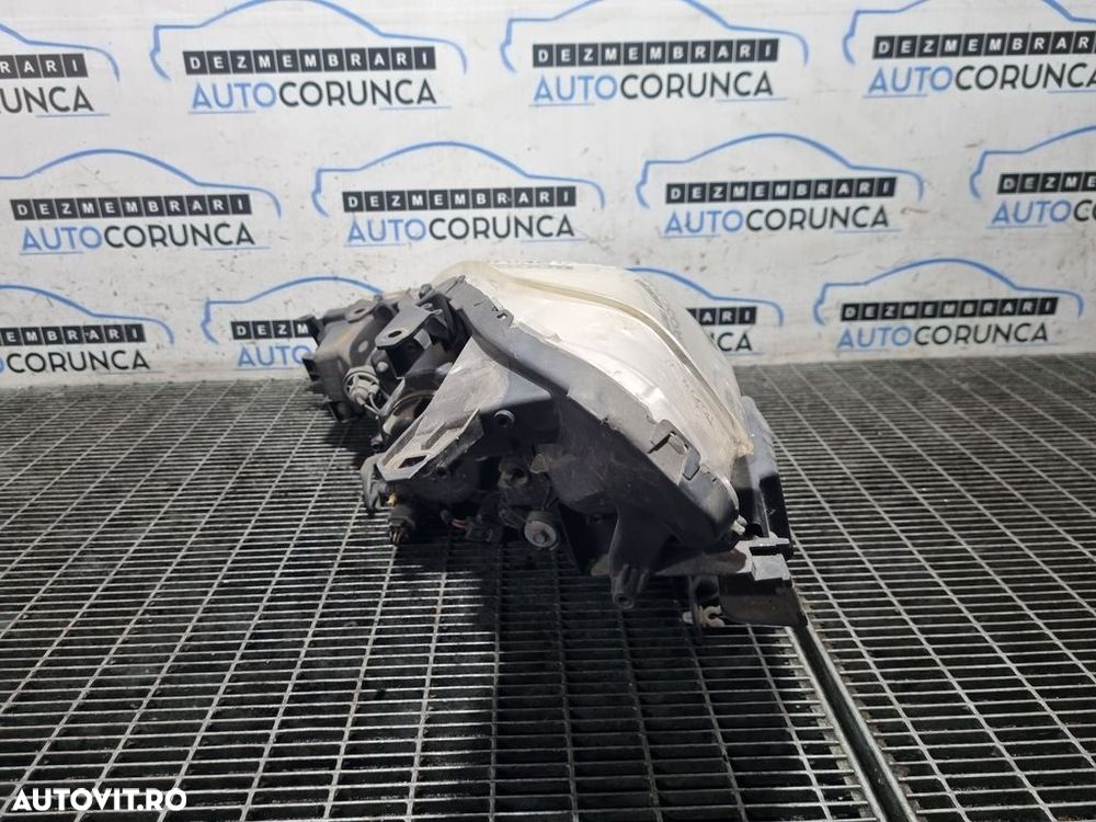 Far Dreapta Citroen C - Crosser 2007 - 2012 SUV 4 Usi (1277) Xenon - 4