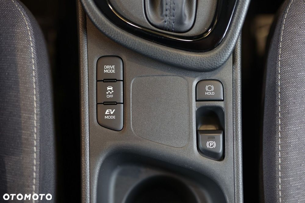 Toyota Yaris Hybrid 1.5 Style - 39