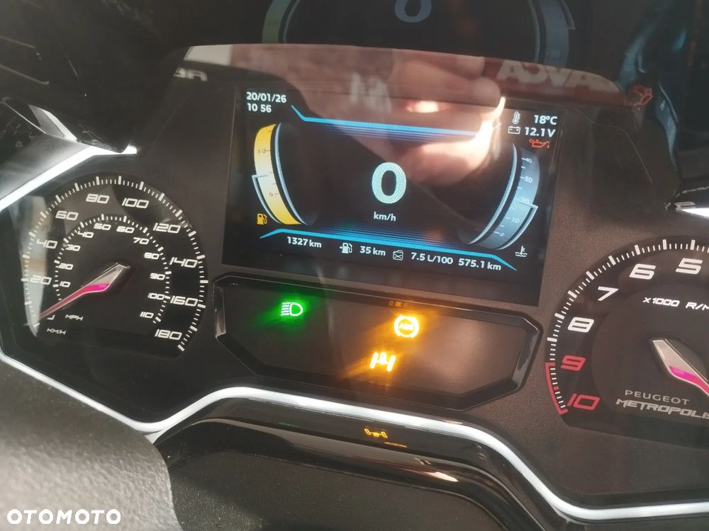 Peugeot Metropolis - 10