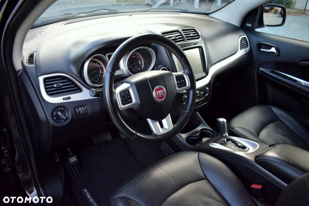 Fiat Freemont 2.0 Multijet 16V DPF Automatik Allrad Black Code - 24