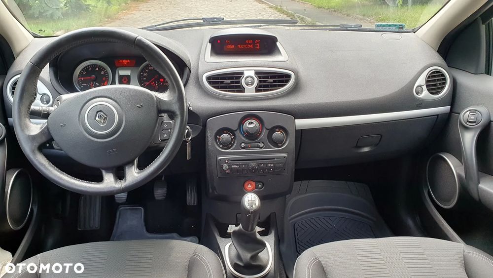 Renault Clio 1.2 16V 75 Dynamique - 16
