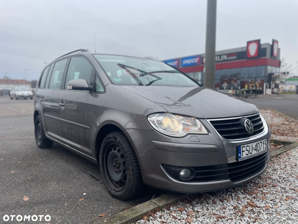 Volkswagen Touran - 3