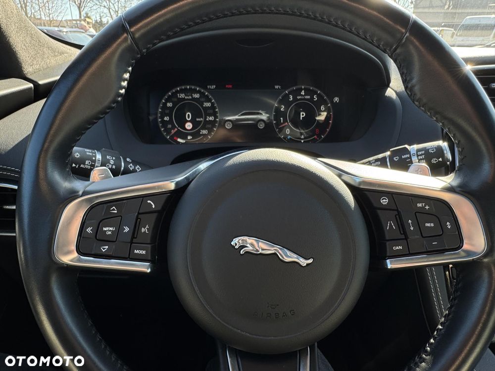 Jaguar F-Pace 3.0 V6 AWD S - 31