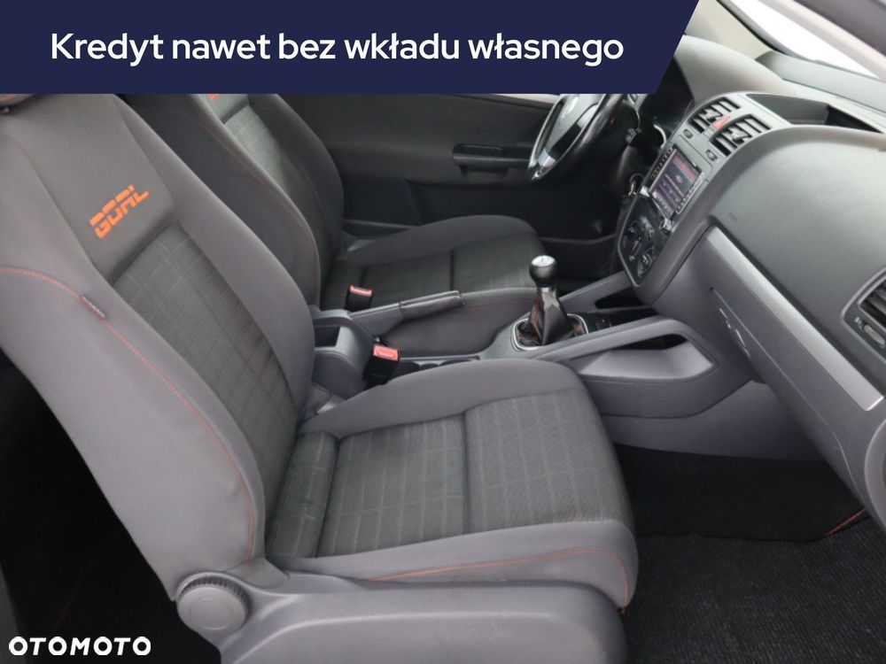 Volkswagen Golf - 11