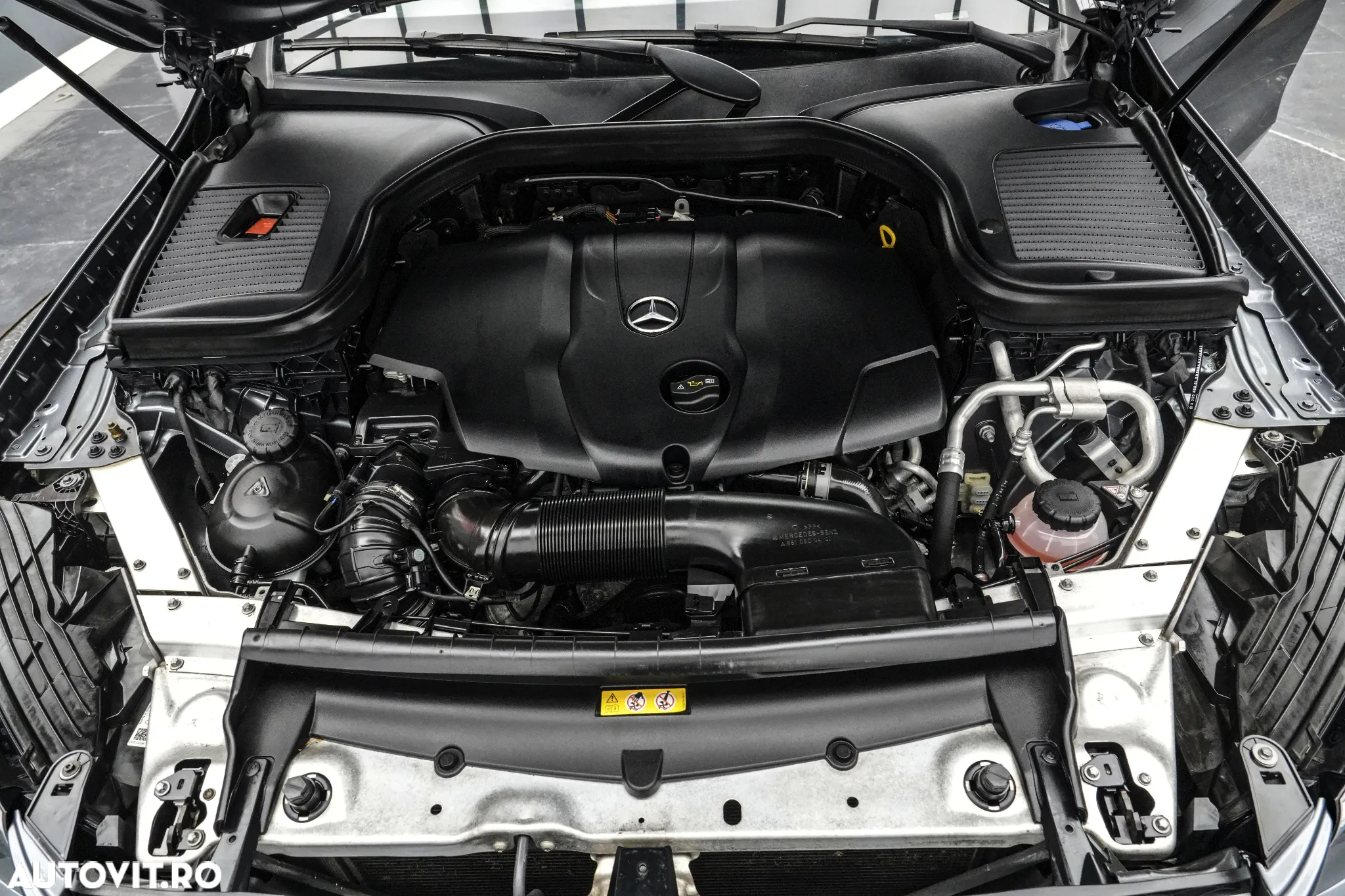 Mercedes-Benz GLC 250 d 4MATIC - 32