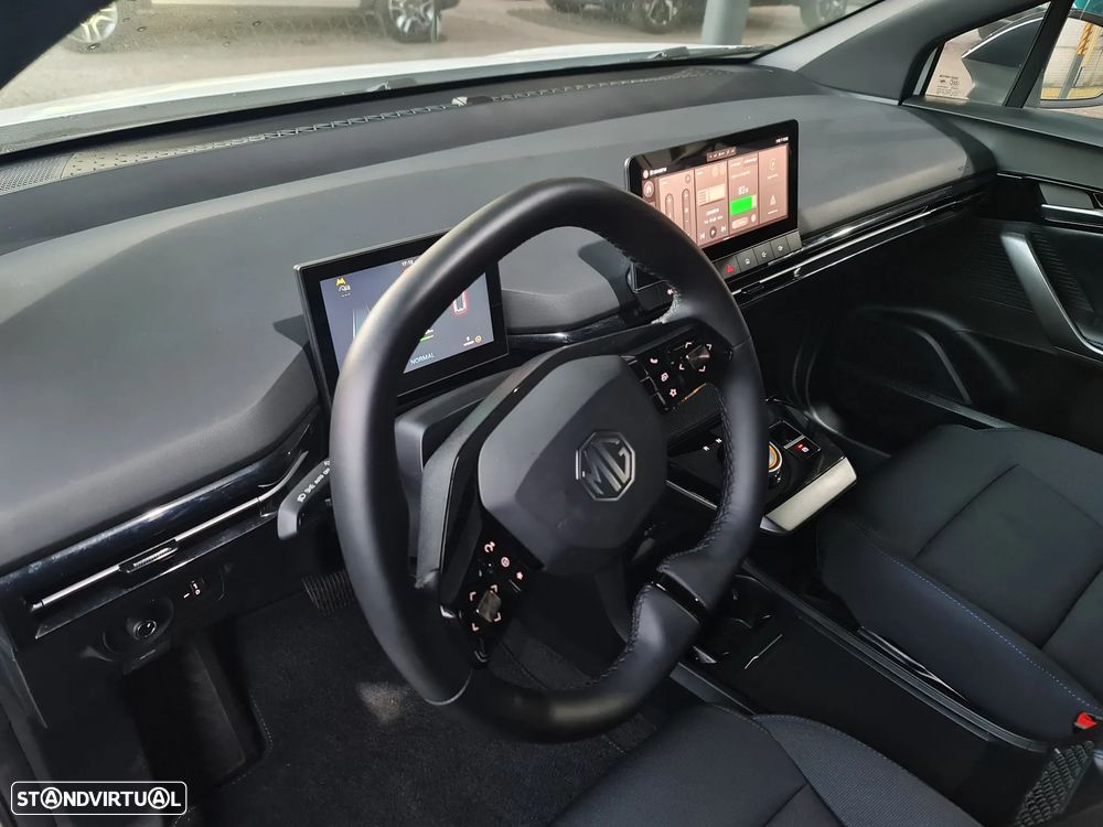 MG MG4 4 Standard - 13