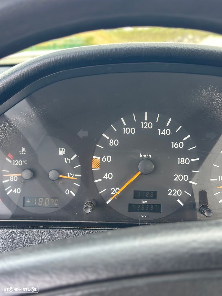 Mercedes-Benz C 220 D - 9