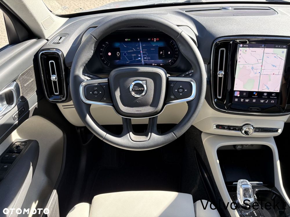 Volvo XC 40 - 23
