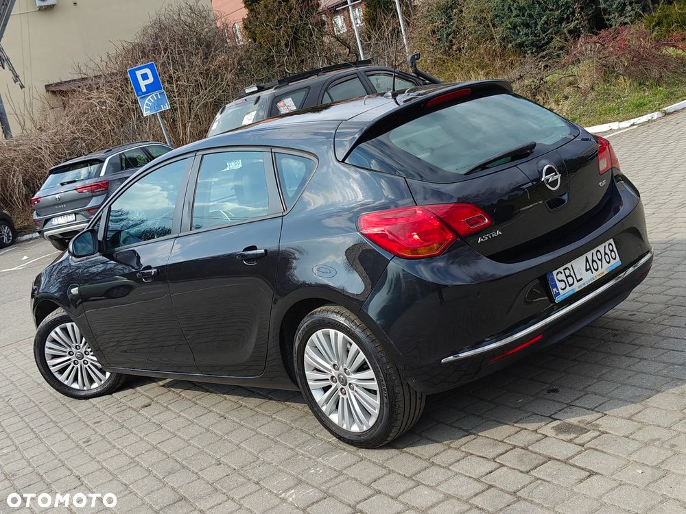 Opel Astra 1.7 CDTI DPF Cosmo - 2