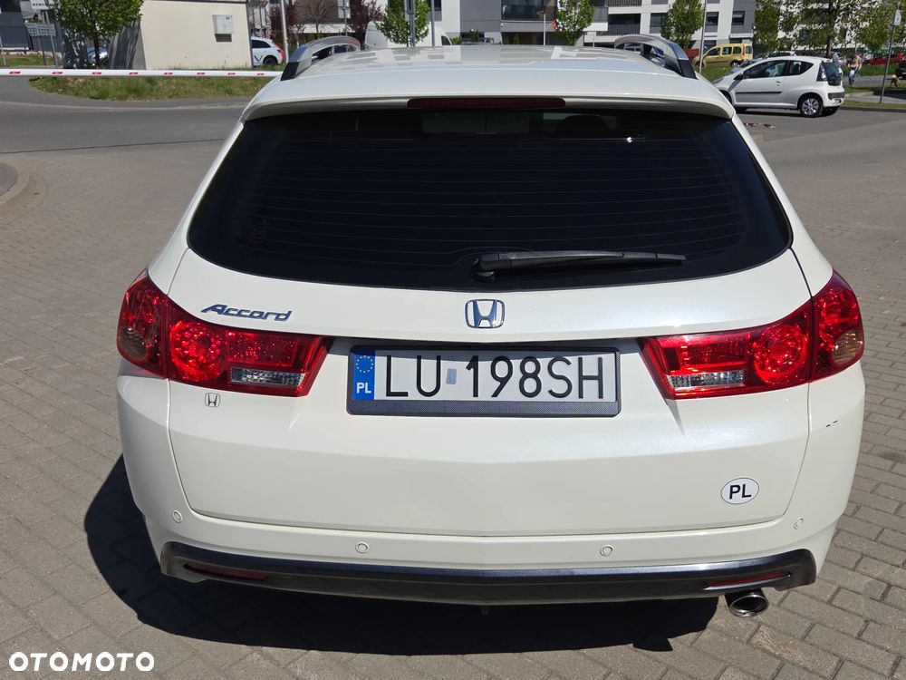 Honda Accord - 10