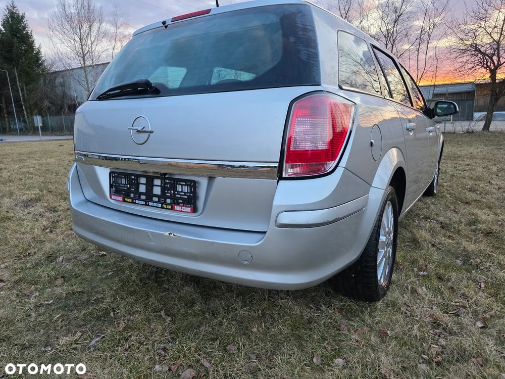 Opel Astra 1.7 CDTI DPF 150 Jahre - 12