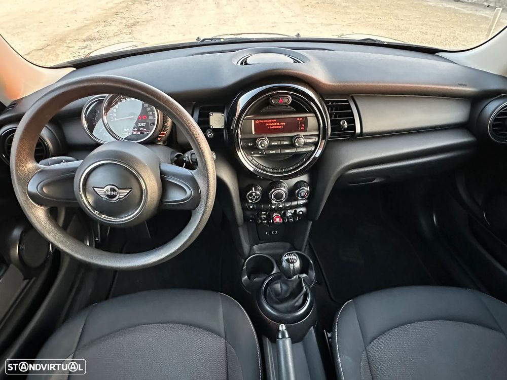 MINI 3 Portas One - 14